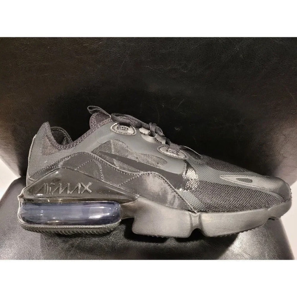 Men's Nike Air Max Infinity 2 Triple Black Trainer-Size 10.5 -Brand New With Box - Picture 1 of 16